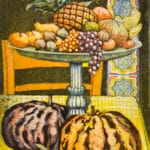 Interno con alzata di frutta